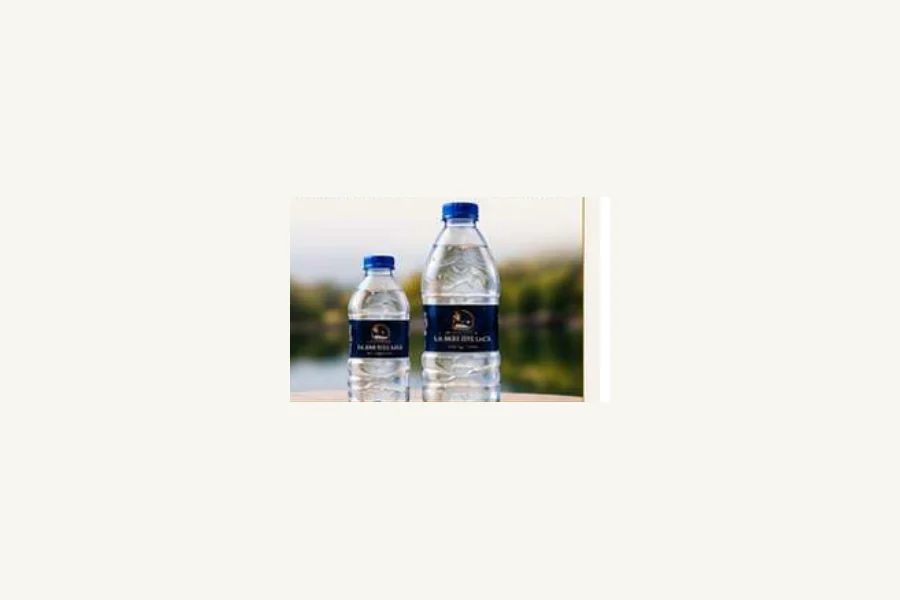 Grande bouteille d’eau minérale