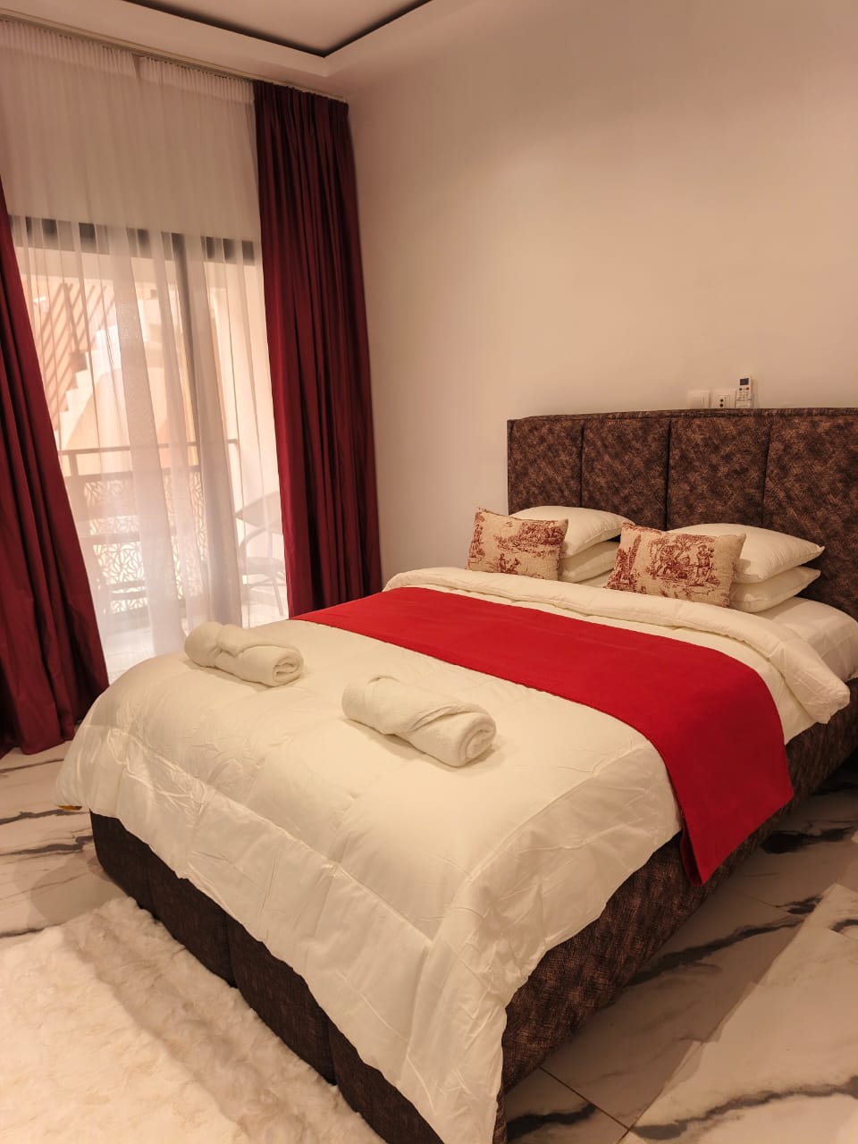 Suites et résidences - Hôtel Résidence La Baie des Lacs à Daloa